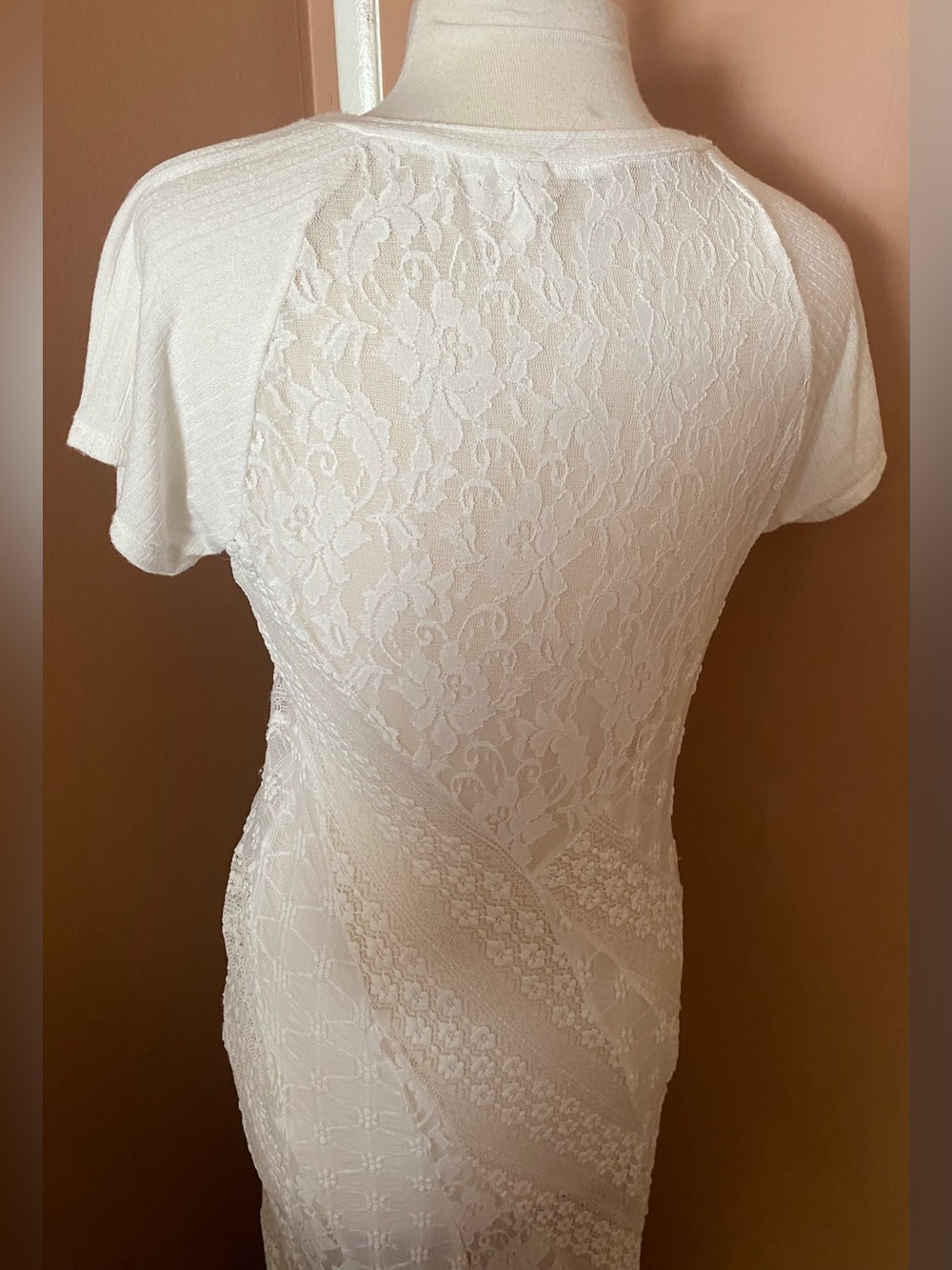 FREE PEOPLE Cypress Lace
Maxi white dress medium - Picture 9 of 12